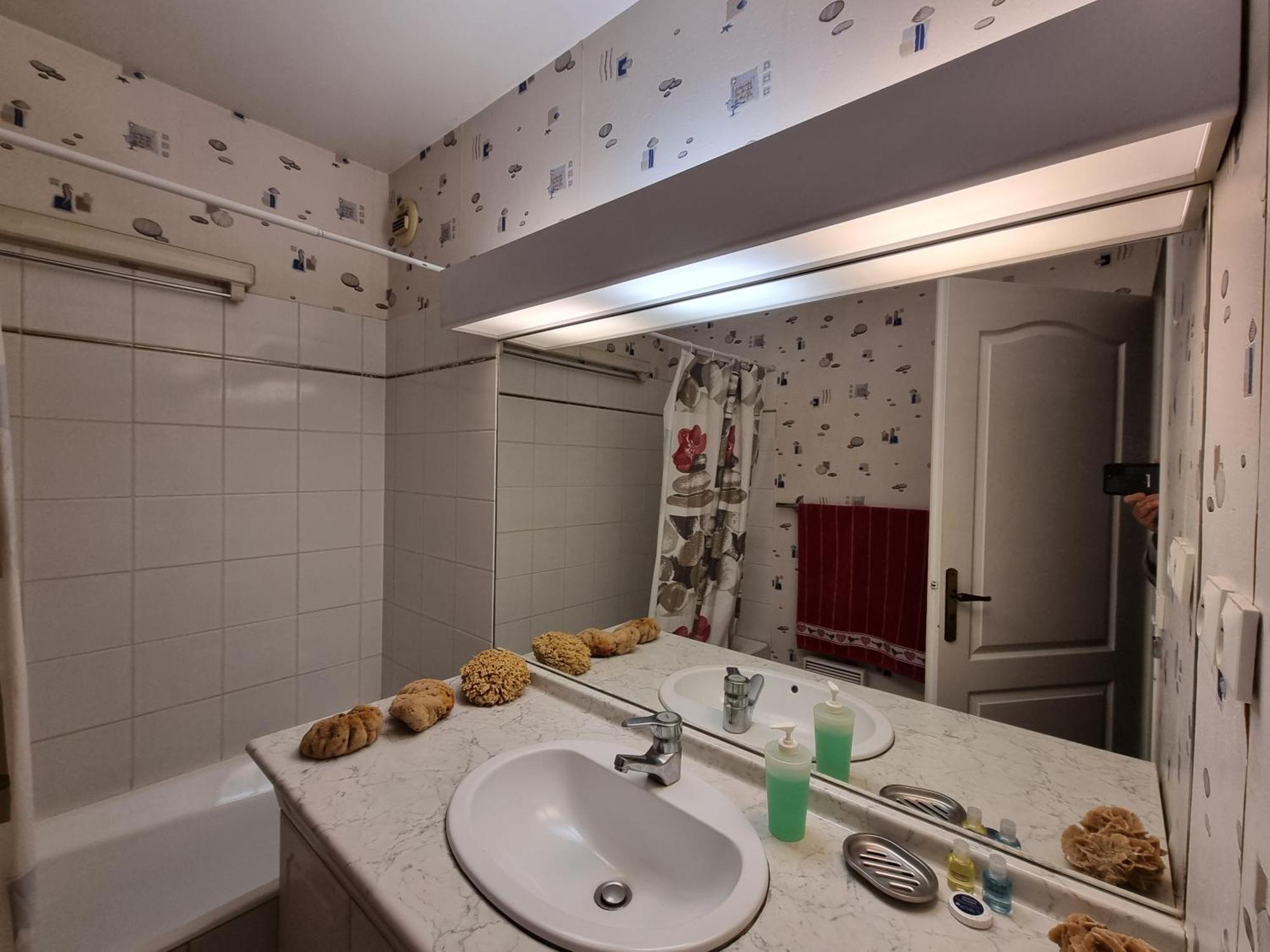 Chambre Avec Sdb Et Toilettes Privatives Rosny-sous-Bois Eksteriør bilde